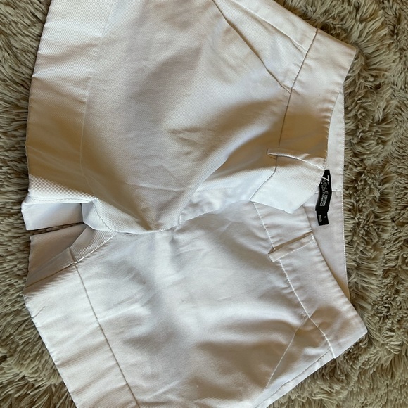 White linen look short shorts NY & Co, size 6 - Picture 4 of 4